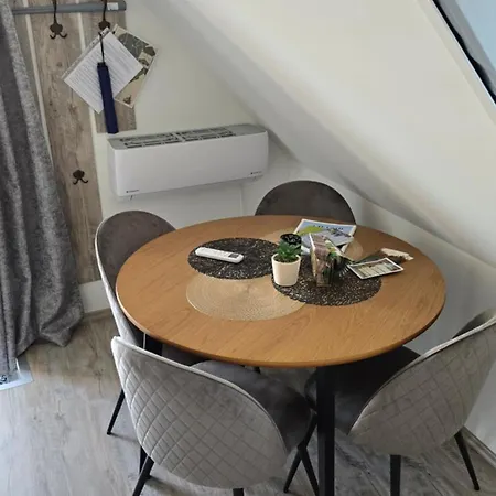 Ottfent Vendeghaz Apartament Doba